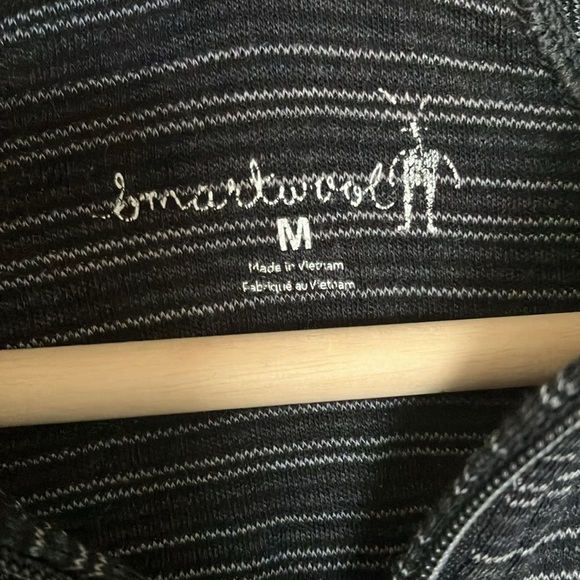 Smartwool 100 % merino wool Gray Striped Long Sleeve Layer Tee Top Sweater - Picture 7 of 7